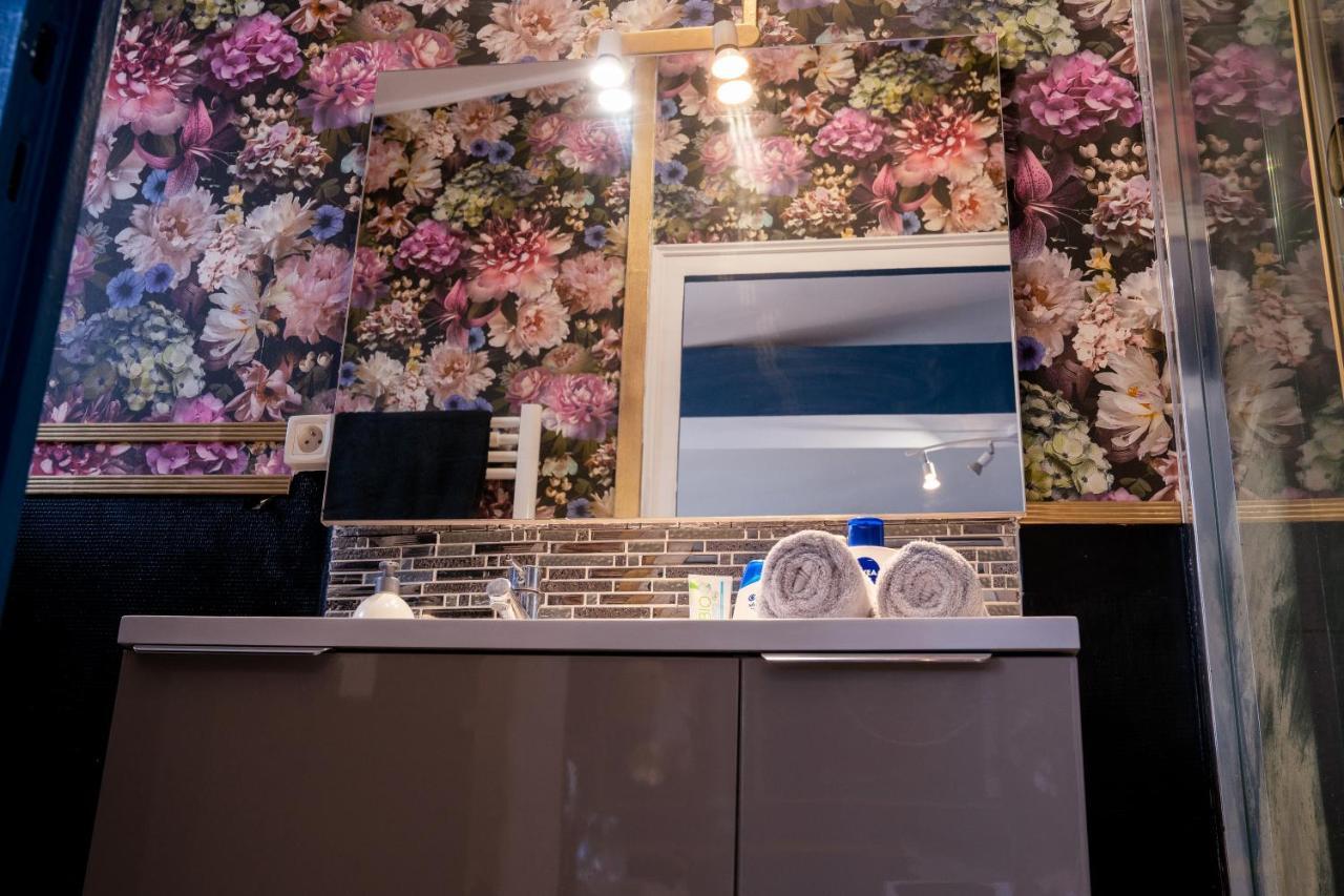 Studio Zola Situe En Plein Centre-Ville De Труа Экстерьер фото